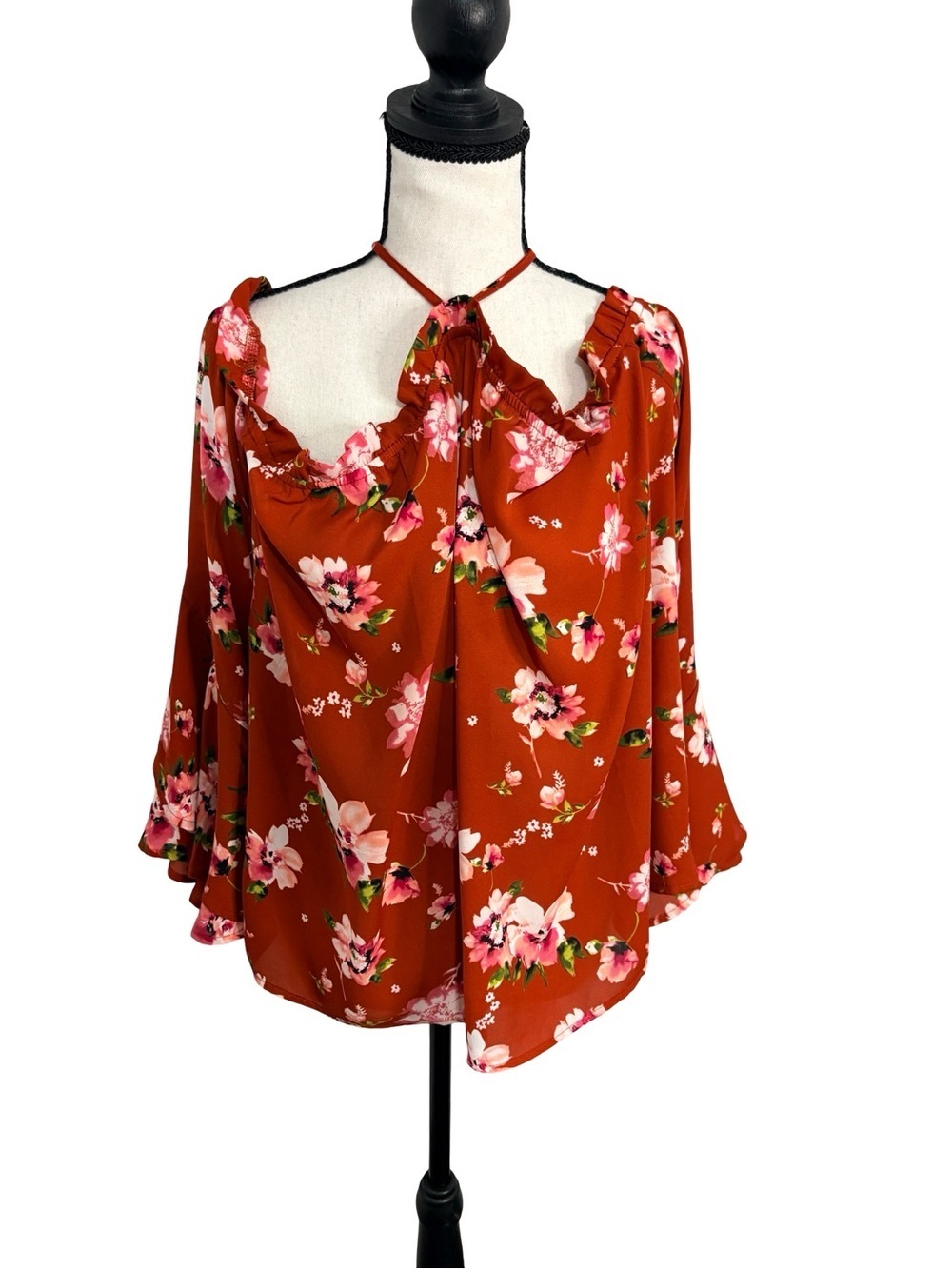 Forever 21 Plus Floral Ruffle Neck Bell Sleeve Blouse Size 0X
